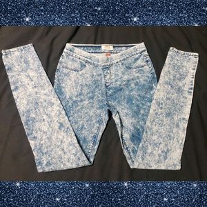 💕Lei Acid Wash Jeggings💕